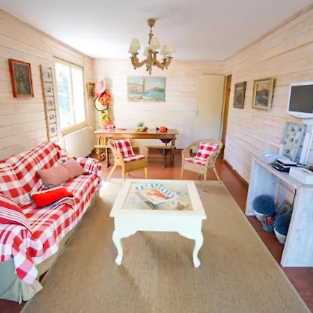 Holiday home La Maison Des Pins Les Abatilles *