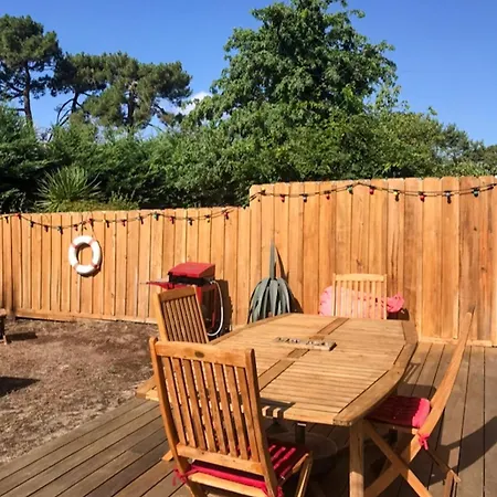 La Maison Des Pins Les Abatilles Holiday home