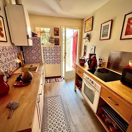 La Maison Des Pins Les Abatilles Casa vacanze *