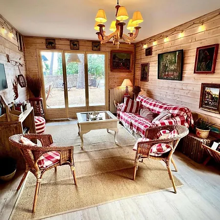 La Maison Des Pins Les Abatilles Casa vacanze